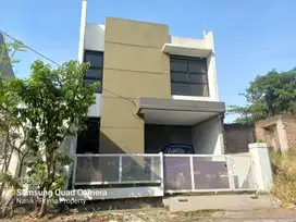 Rumah baru 2 lantai belakang griya arcamanik