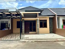 Rumah Baru Selesai Renov di Cluster Cisaranten Arcamanik 980 Juta