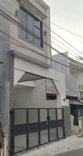 Rumah Cijantung Akses 2 Mobil,Carport 2 Mobil