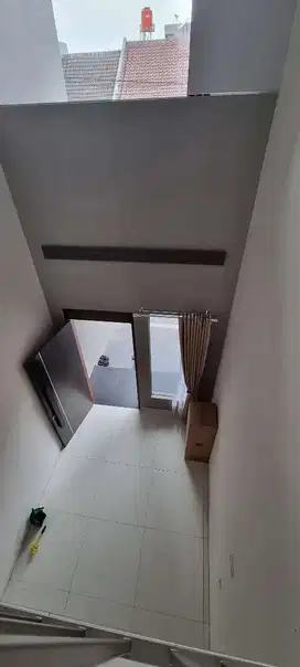 Rumah minimali baru di taman holis dijual