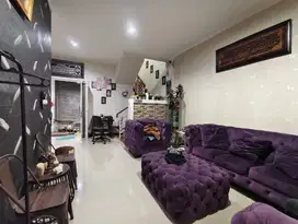 DIJUAL RUMAH FULL FURNISH SIAP HUNI DI JALAN MARGAHAYU RAYA