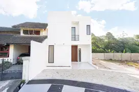 Rumah Industrial Modern di Pamulang Permai 1 SHM Siap Huni J-22662