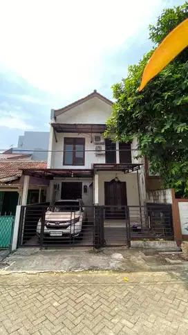 Dijual rumah siap huni area sektor 5 Bintaro Jaya Tangsel