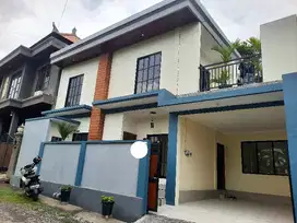 DIJUAL RUMAH LANTAI 2 STRATEGIS LOKASI SINGAPADU GIANYAR
