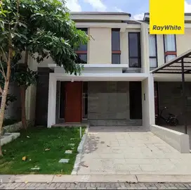 Dijual Rumah 2 lantai di North West Lake Citraland Surabaya