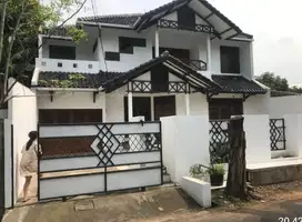 Disewa rumah bisa untuk Usaha Pondok kelapa. Jakarta timur