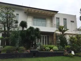 RUMAH MEWAH RAFFLES DENGAN PRIVATE POLL HOOK SURABAYA