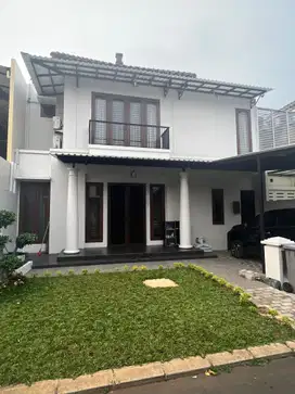 Rumah Renov Premier park Modernland SHM hadap Selatan