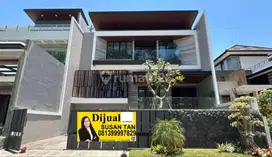 Jual Rumah Mewah Split Level Baru Citraland Dekat Pakuwon Indah Graha