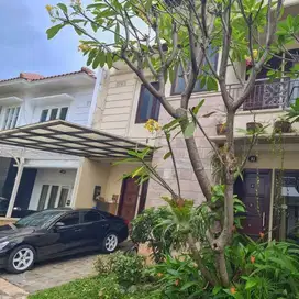 rumah siap hunidalam townhouse di kemang pejaten barat jakarta selatan