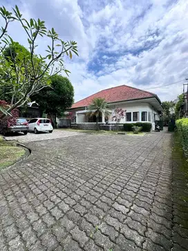 Bandung Rumah Cagar Budaya Cocok Untuk Usaha Cafe Resto Hunian