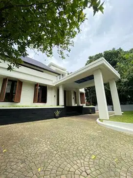 Pondok indah sekolah kencana luas 819 rumah siap huni