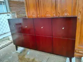 Rak sepatu besar ex kedutaan Canada f