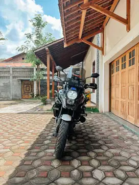 Kawasaki Versys 650 Tahun 2012, Black
