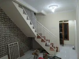 Di Jual Rumah 2 lantai 425 Jt Nego