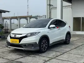 Hr-v Prestige Mugen 1.8 low km 60 Ribuan Record Full nik 2016 .. RARE