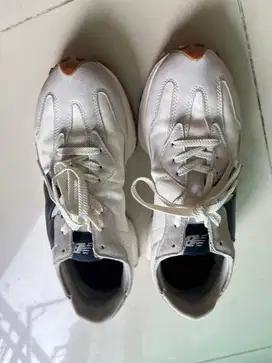 Preloved sneakers new balance cowo