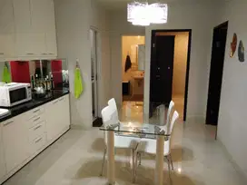 Sewa Murah 2 Bedrooms Apartemen Cosmo Mansion