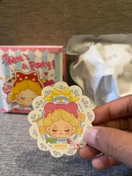 Wendy Earphone Bag Theres a party series