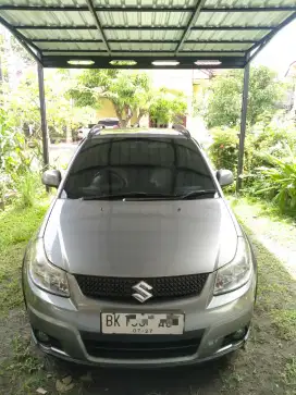Suzuki SX4 X-Over 2010 M/T