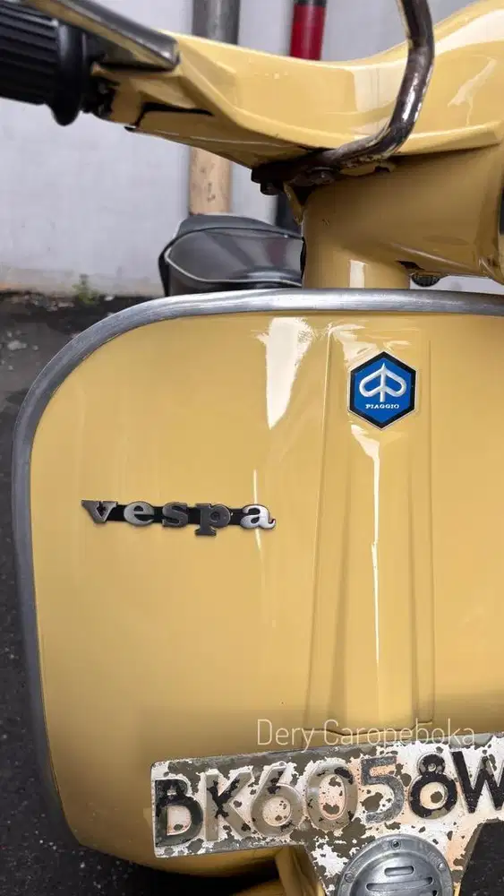 Vespa Sprint Veloce 1975 Yellow Rare Color