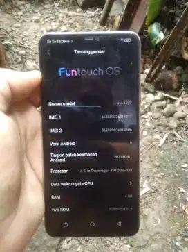 Vivo 1727 ram 4/64 snapdragon