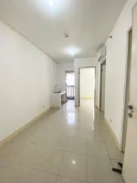Apartemen green bay 2 kamar tidur unfurnished sudah free 2 AC
