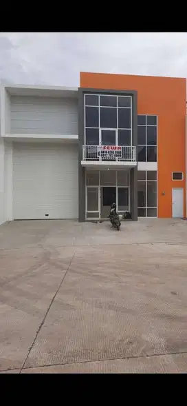 Disewakan Gudang 100% Baru Sangat Strategis Jln. Kopo Bandung