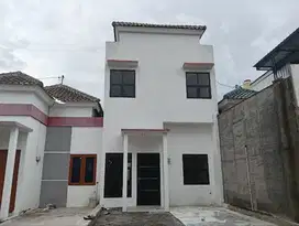 Rumah Cantik 2 Lt Murah Ready Unit Ngemplak Kartosura