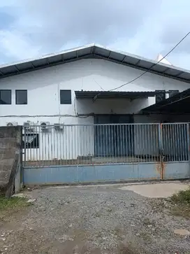 GUDANG GATSU SEWA CANTIK