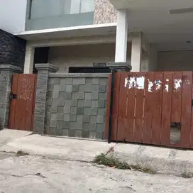 rumah.  bagus. minimalis.  hrg. mini.  dalam. perumahan.