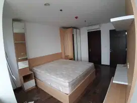 Apartemen Disewakan di Gallery West 2BR Full Furnished