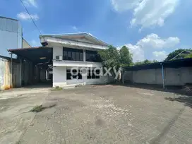 BANGUNAN EX PABRIK RAYA KLETEK, Taman, Sidoarjo