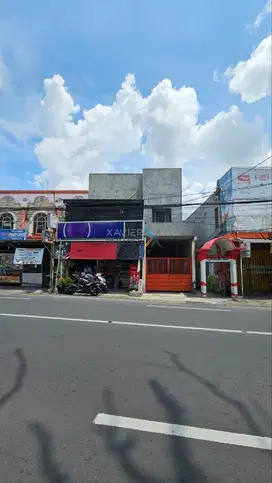 Dijual Ruko Strategis 2.5 Lantai di Poros Jl. MT. Haryono, Malang