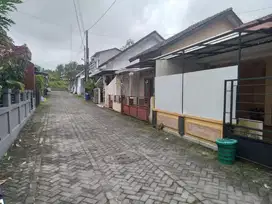 Dalam Perumahan One Gate Dekat Pasar Gentan