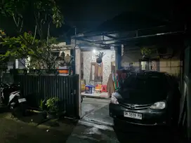 Dijual rumah second lantai 1 berlokasi pegending utama dalung