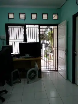 Rumah Lokasi Strategis Mandiri Perbatasan Bsd- Gading