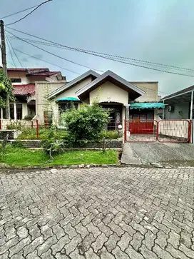 Dijual rumah secondary daerah di komplek tasbih