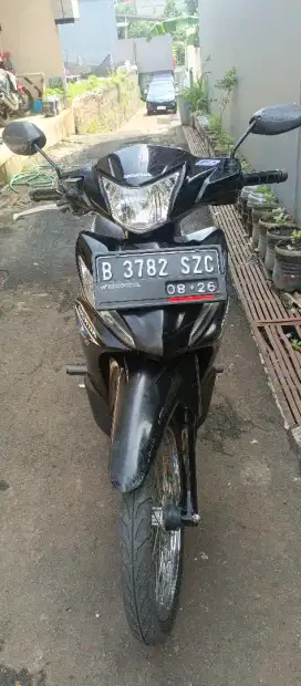 Dijual Motor Revo Fit 2016