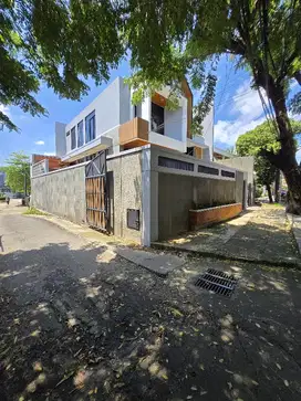 Dijual rumah baru tanah luas posisi hook non komplek di duren sawit