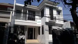 Dijual Rumah Mewah Siap Huni di Komplek PAM Pejompongan, Jakarta Pusat
