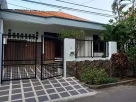 RUMAH JEMURSARI DKT TENGGILIS,NGINDEN,PRAPEN ,MARINA PLAZA