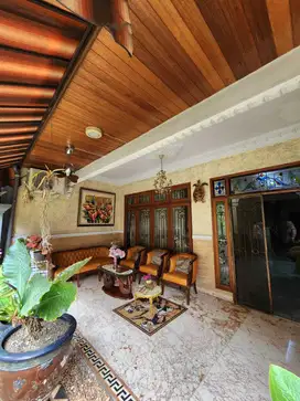Rumah 2 Lantai di Jl Yrs, Veteran, Jakarta Selatan