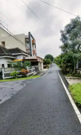 LANGKA Area kost Rumah Bunga Dewandaru Dkt Suhat