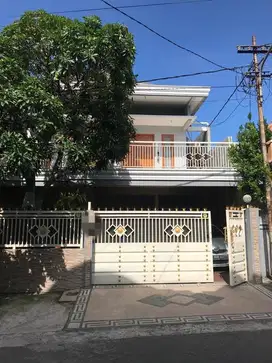 Rumah Luas 2 Lantai Manukan Lor Surabaya Barat
