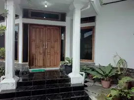 Jual rumah luas tanah 440 mtr posisi depan di padasuka cimahi