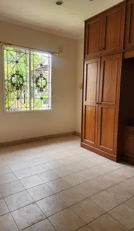 Rumah Luas Sangat Murah Strategis dekat Fasum diBintaro Sektor 9.16206