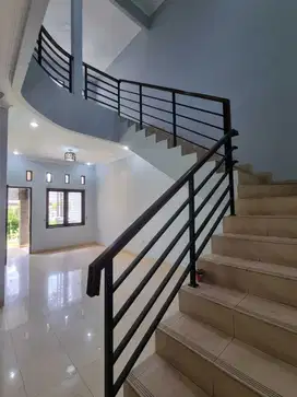 Rumah Siap Huni di Pesona Khayangan Depok, Dekat Pintu Tol Depok