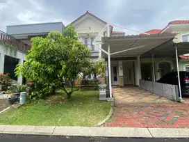 RUMAH ASRI, 2 LANTAI DI CLUSTER FAVORIT KOTA WISATA CIBUBUR
