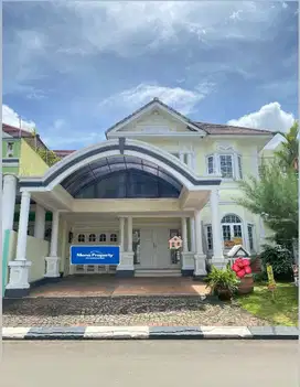 Jual Murah Rumah Tanah Luas Ada Pool Kota Wisata Cibubur